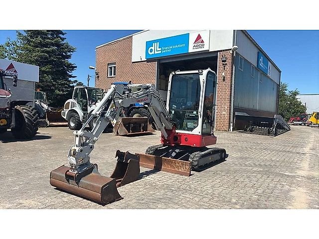 Takeuchi TB325R