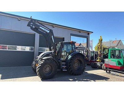 Valtra N175