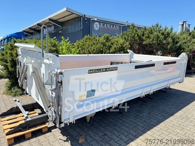 Тристоронній вантажоперевантажувач MAILLER TYP D316 Нова конструкція для 3-х осі