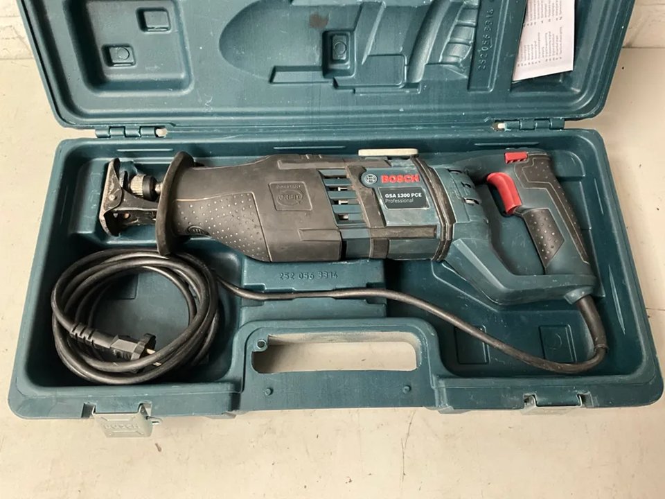 2014 Bosch GSA 1300 Piła siewna PCE