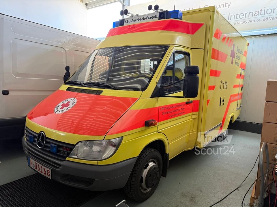 Rettungswagen / Krankenwagen Mercedes-Benz Sprinter 413CDI W.A.S.-SEG KTW/RTW/Ambul gebraucht