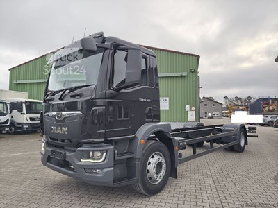 Chassis with cab MAN TGM 18.320 4x2BL CH Chassis Euro 6 Right... new