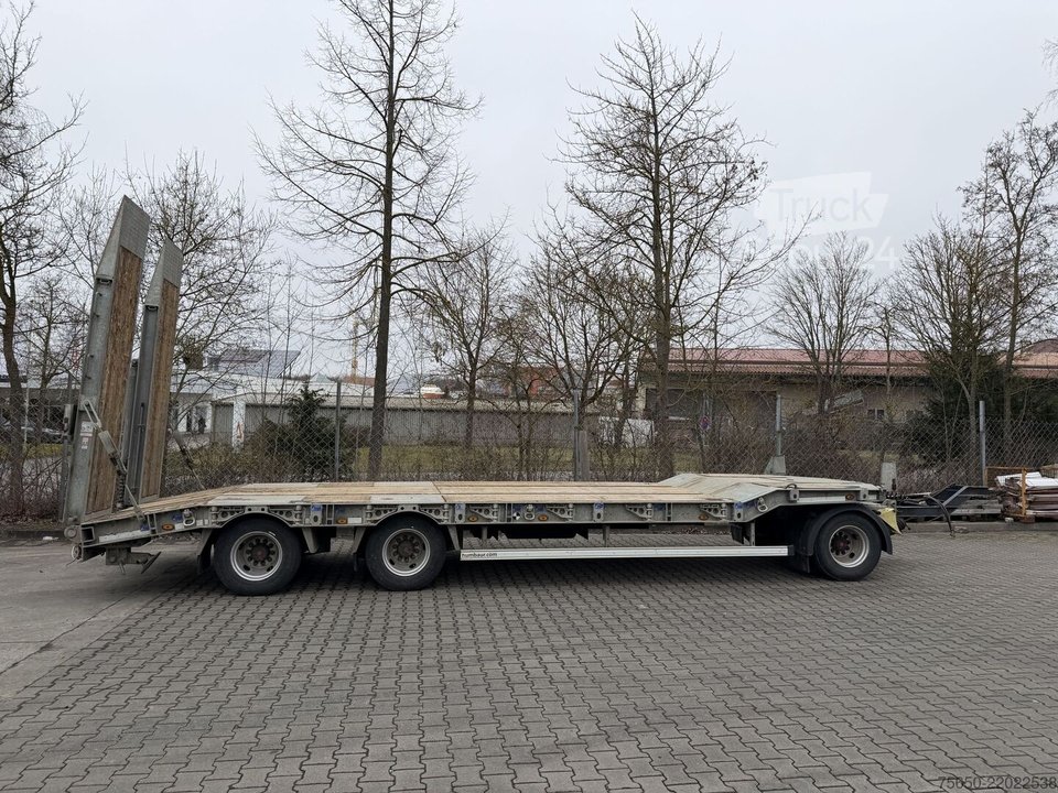 Low loader trailer humbaur HTD 30 3 axles low loader trailer, used