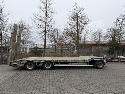 Low loader trailer humbaur HTD 30 3 axles low loader trailer, used