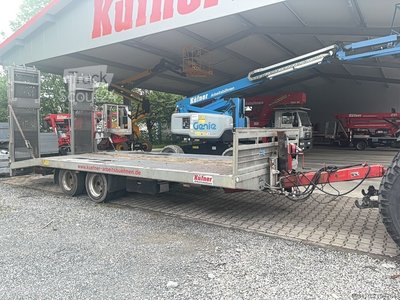 Низький навантажувач напівпричепів Blomenröhr 674/11900 використовується