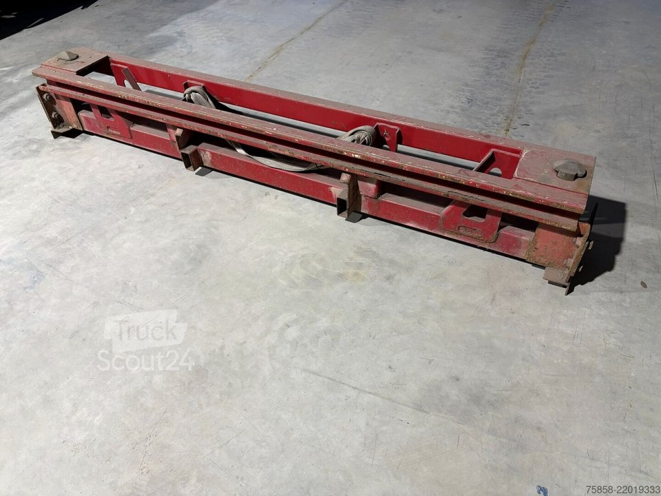 Low loader semi-trailers other balancing block used for cranked low loaders
