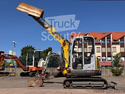 Mini excavator WACKER Wacker Neuson EZ 28 Powertilt 2 spoons used