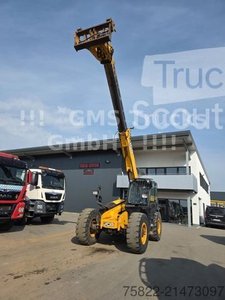 Kolový nakladač JCB 550-80 WM / 4X4 / 5ton / 8m / použitý Němec
