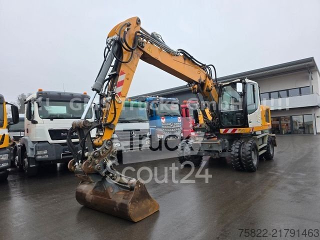 Mobilní excavator LIEBHERR A 918 / Liku Fix / použitý Němec