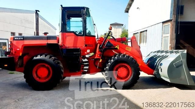 Kolo nakladač KOMATSU WA 270 Top jako Liebherr 524 / 538 použitý