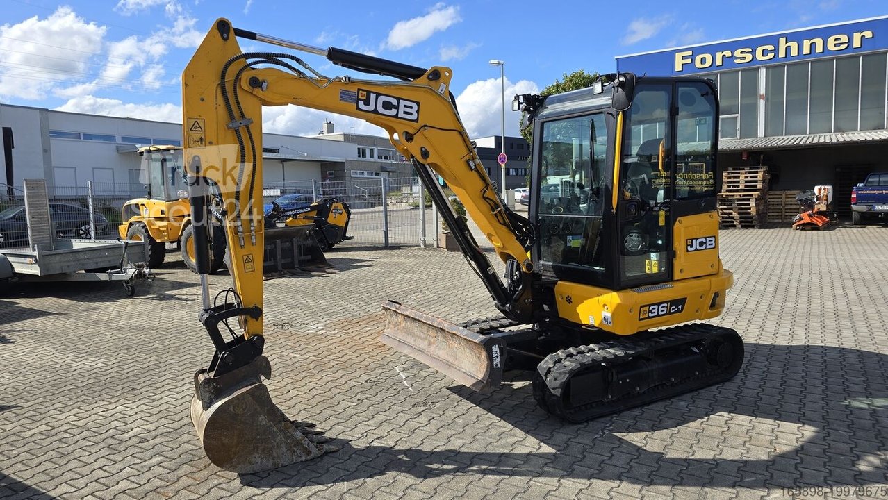 Mini excavator JCB 36C-1 použitý
