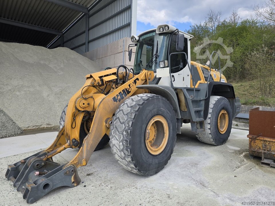 Liebherr L556-454 2plus2