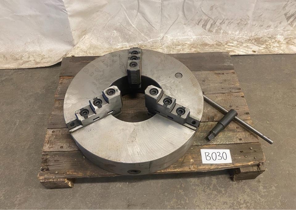Three-jaw chuck, lathe, tarpaulin, #B030
