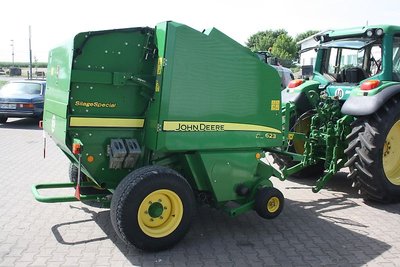 John Deere 623 Maxi- Cut