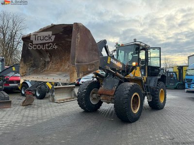 Radlader Komatsu WA 250 P7-6 PHARD 124; Climate PHARMAR 124; Shovel PHARMAR 124; 14t PHARMAR 124; Použité dokumenty
