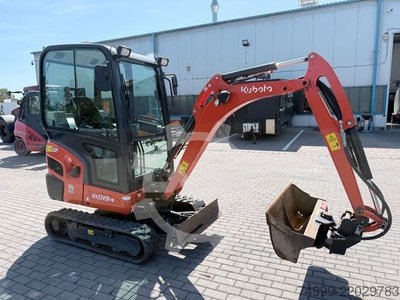 KUBOTA Kubota KX 019-4 Minibagger mit Anhänger