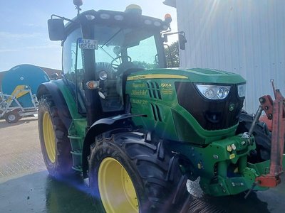 John Deere 6105R