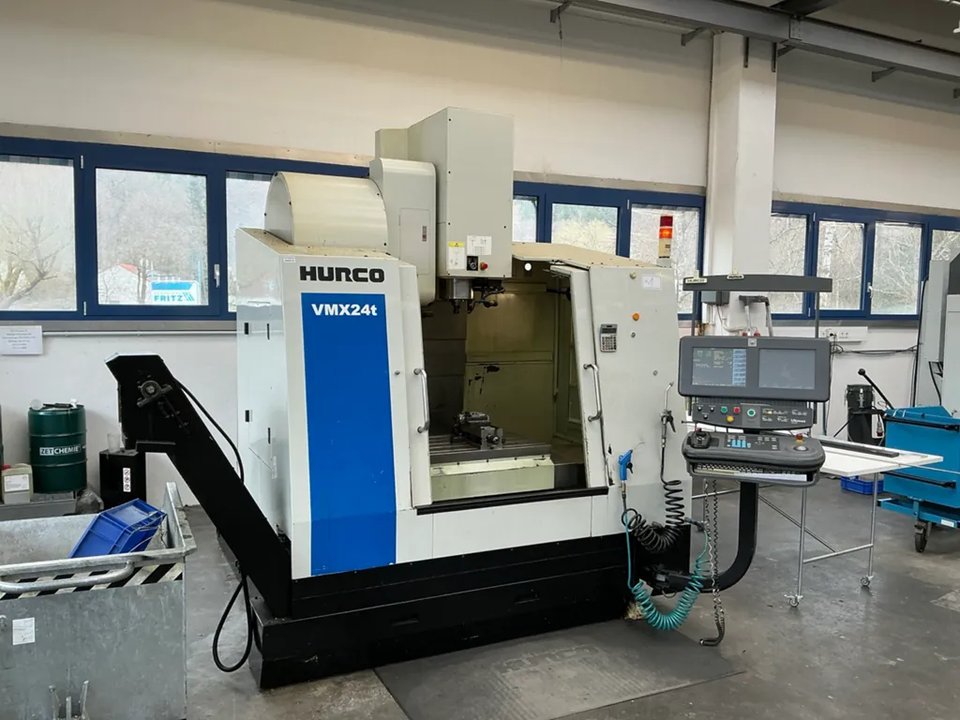 2007 HURCO VMX24t CNC Універсальний обробний центр