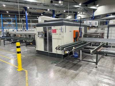 ELUMATEC SBZ 610 CNC обробний центр з фрезерним і пиловим пристроєм