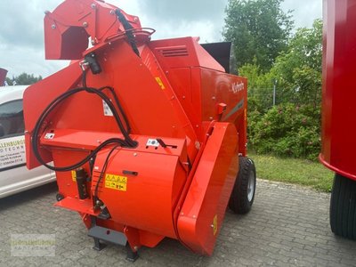 Kubota BC 2300 bale dissolving Other feeding technology