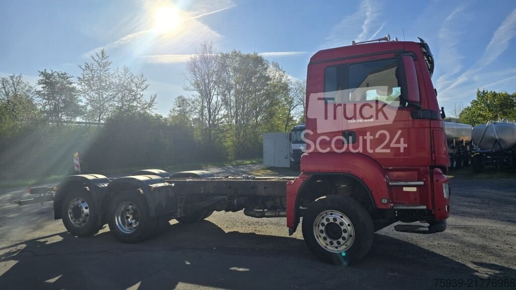 LKW-Fahrgestell MAN TGS 26.460 6x2  Motorschaden - Rechtslenker gebraucht