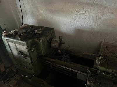 Ławka rotacyjna marki Kern, Tokarka konwencjonalna