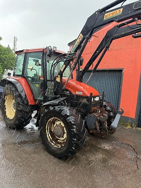 Nový Holland TS 90