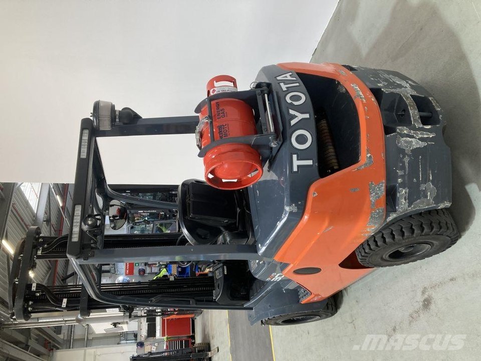 Toyota 02- 8FGF30