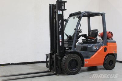 Toyota 02- 8FGF30