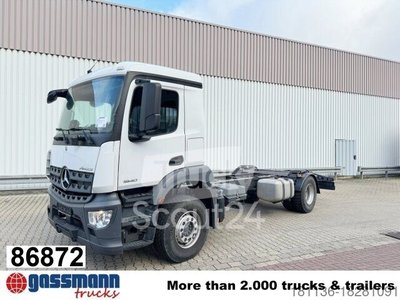 Грузовое шасси Mercedes-Benz Arocs 1840 L 4x2, MultimediaCockpit, Navi используется