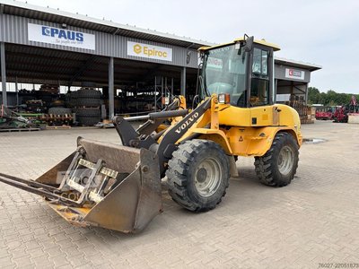 Radlader Volvo L30B gebraucht