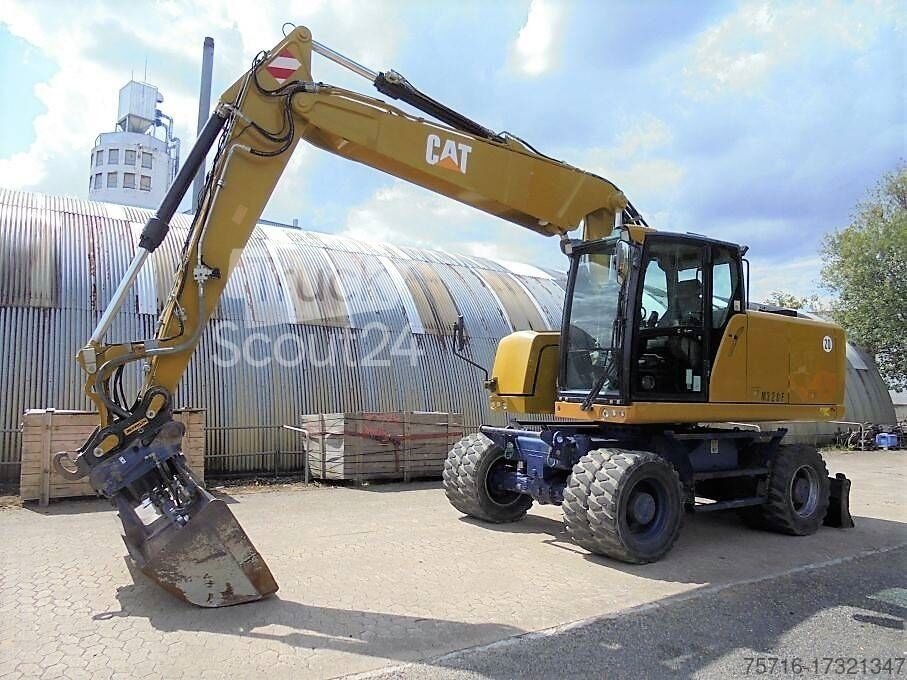 Radbagger CAT M 320 F gebraucht