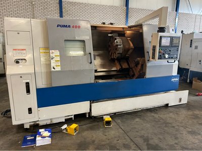 2007 Doosan Puma 400B CNC lathe