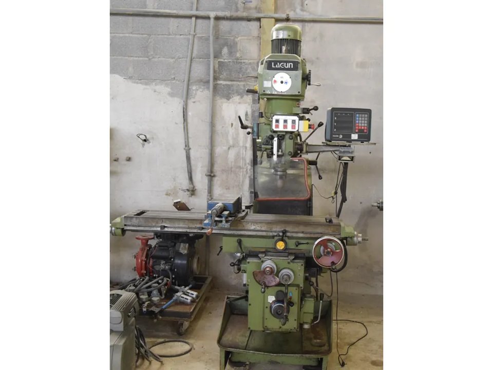 LAGUN FTV-4 Tower Milling Machine