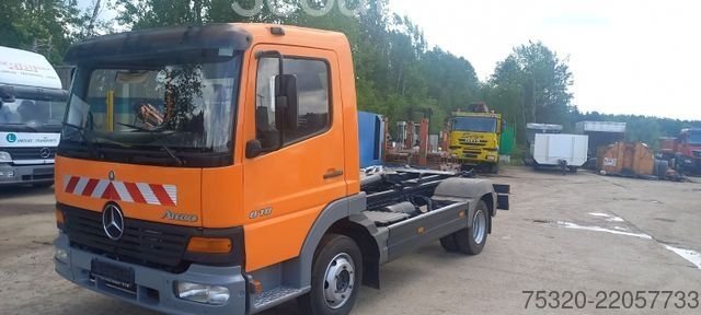 Используемый транспортер MERCEDES-BENZ 818