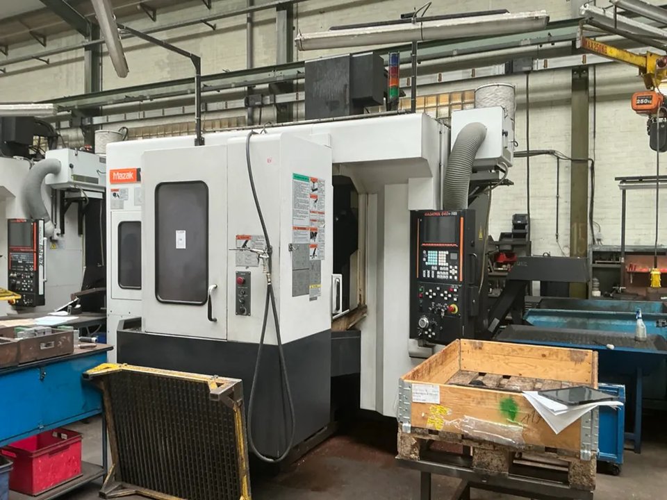 2005 Mazak Variaxis 500-5X 5-Achs-CNC-Vertikalbearbeitungszentrum