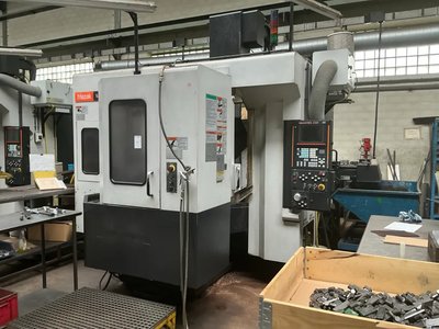 2005 Mazak Variaxis 500-5X 5-Achs-CNC-Vertikalbearbeitungszentrum