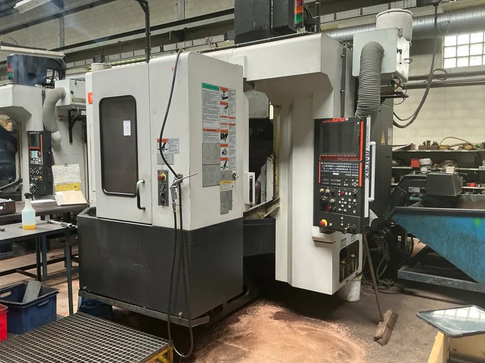 2006 Mazak Variaxis 500-5X II 5-Achs-CNC-Vertikalbearbeitungszentrum