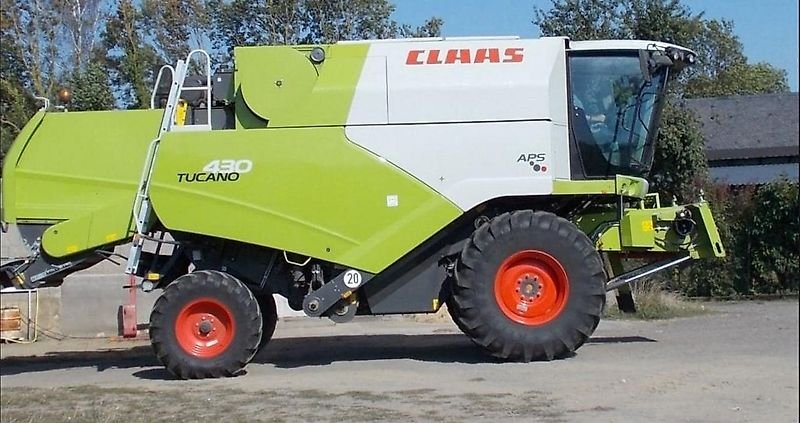 Claas Tucano 430, 851 eff. St., Grain machine, 3D, Farming machine