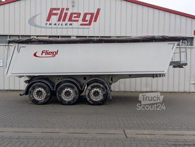 Используется полуприцеп FLIEGL DHKA