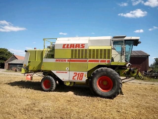 Claas Mega 218