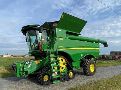 John Deere 790 i