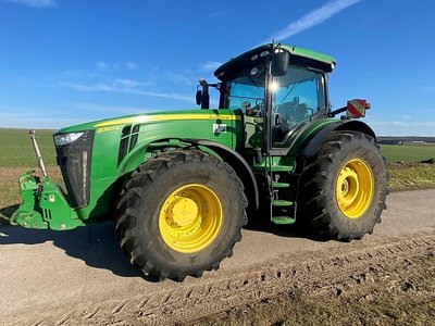 John Deere 8360