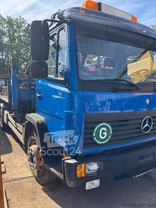 Используется буксировочная тележка с крючковой подъемной системой Mercedes-Benz 1117