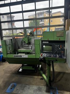 Micron WF 21 C CNC obráběcí stroj s příslušenstvím