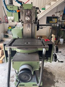 Universal Fräsmaschine Werkzeugfräsmaschine Maho Kipp Schwenk
