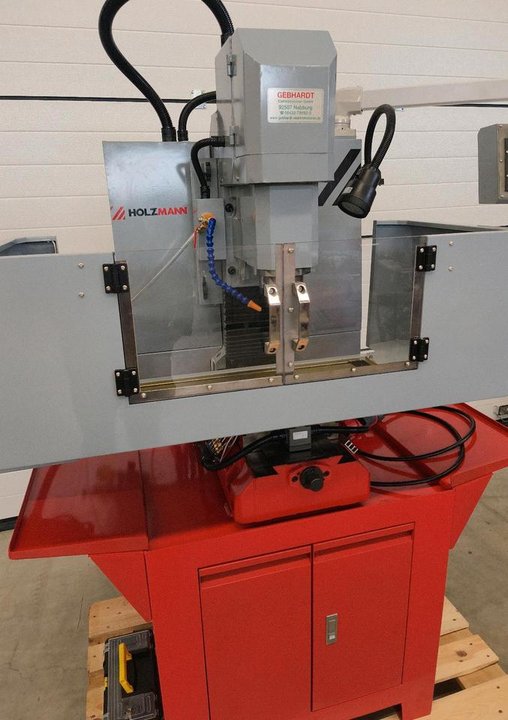 CNC Metal Milling Machine 3 Axis CNC Metall Holzmann CF476NANO 400V Action