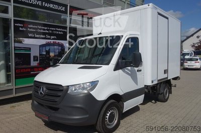 Транспортер с чемоданом mercedes-benz Sprinter 317 CDI используется с e-LADEBORDWAND