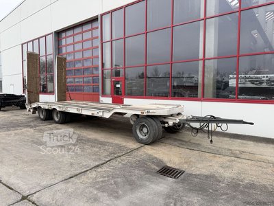 Прицеп с низкой нагрузкой Müller Mitteltal T3 3 используется прицеп с низкой нагрузкой