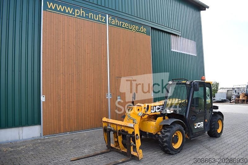 Použitý teleskopický nakladač JCB 525-60
